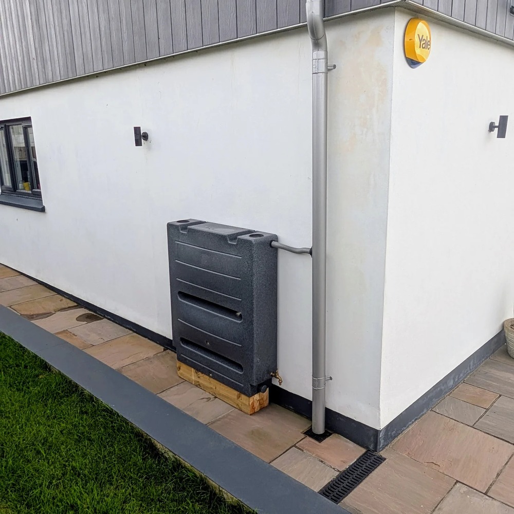 250 Litre Classic Slimline Water Butt - Image 3